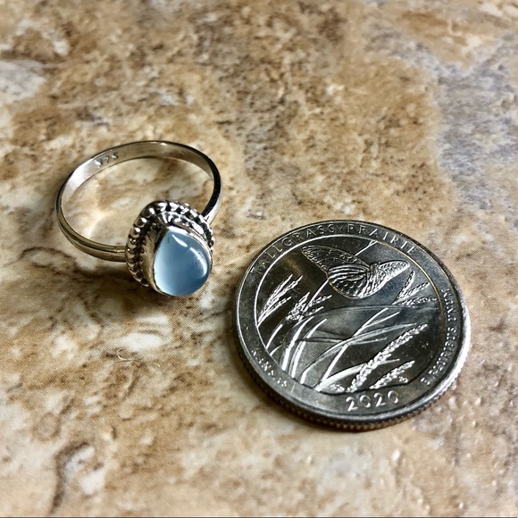 Vintage Jewelry - Sterling Silver Chalcedony Stone Agate Ring 925